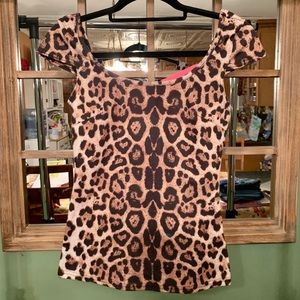 Leopard print top